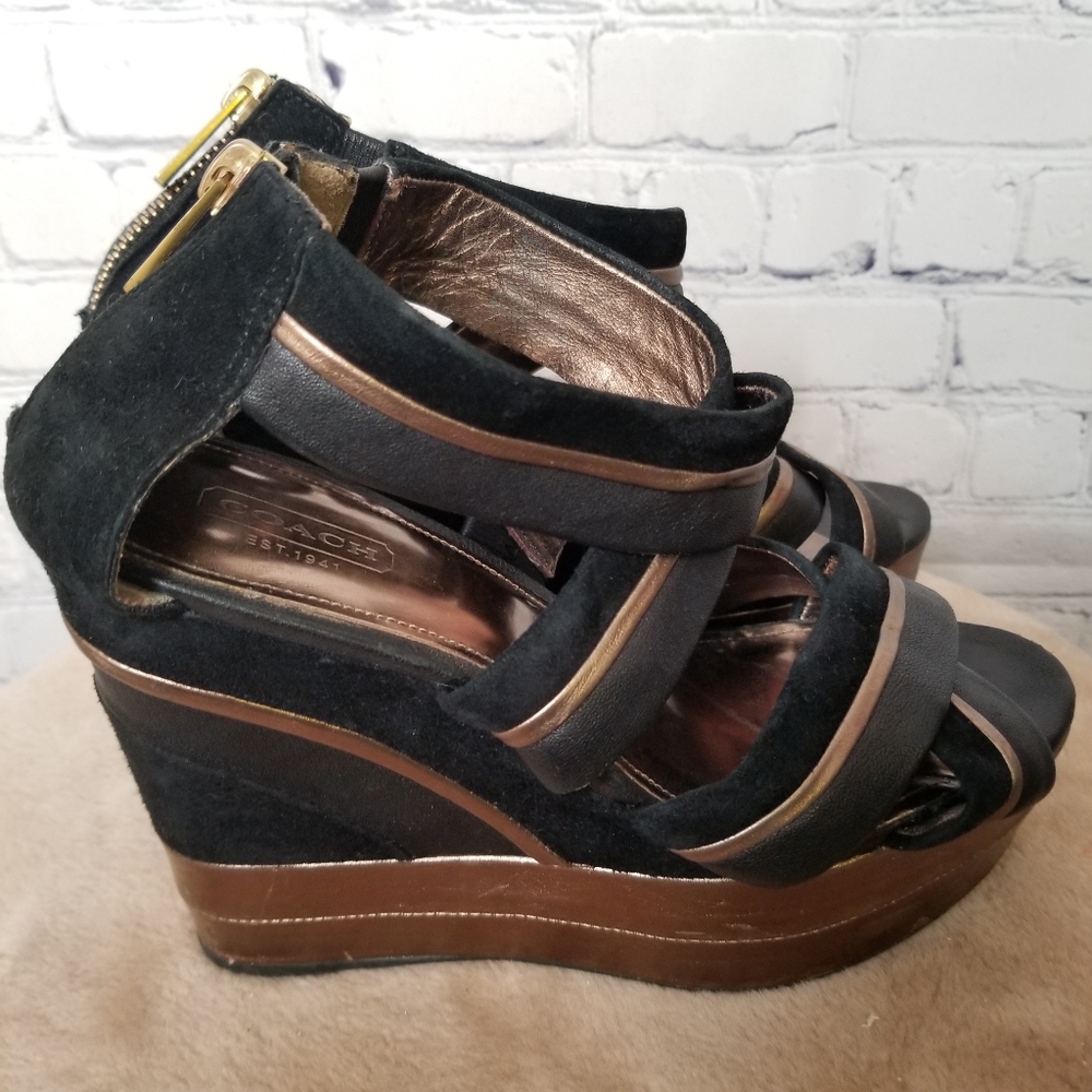 Coach wedge sandals Black and Gold Y2K  Size 7.5
